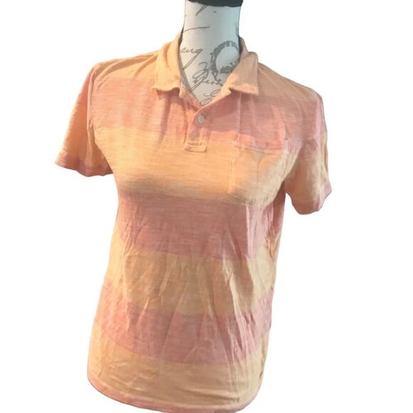 Old Navy XL Short Sleeve Athletic Top - Picture 2 of 11